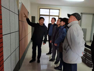 河南省建設(shè)科技協(xié)會(huì)理事長張利萍、秘書長段敬民等一行蒞臨調(diào)研